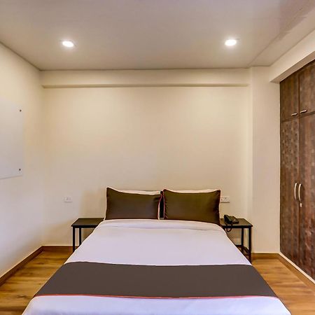 Collection O Sr Inn Awas Vikas 坎普尔 外观 照片