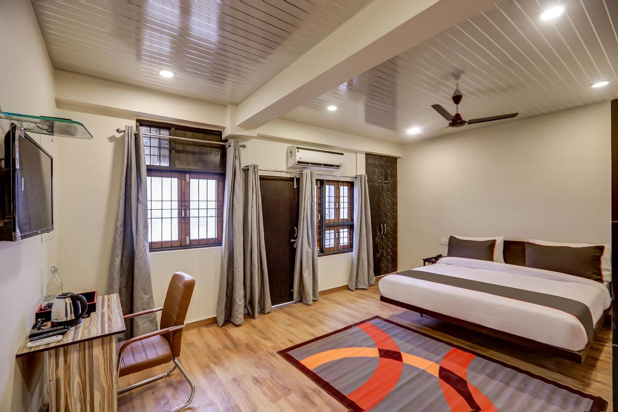 Collection O Sr Inn Awas Vikas 坎普尔 外观 照片