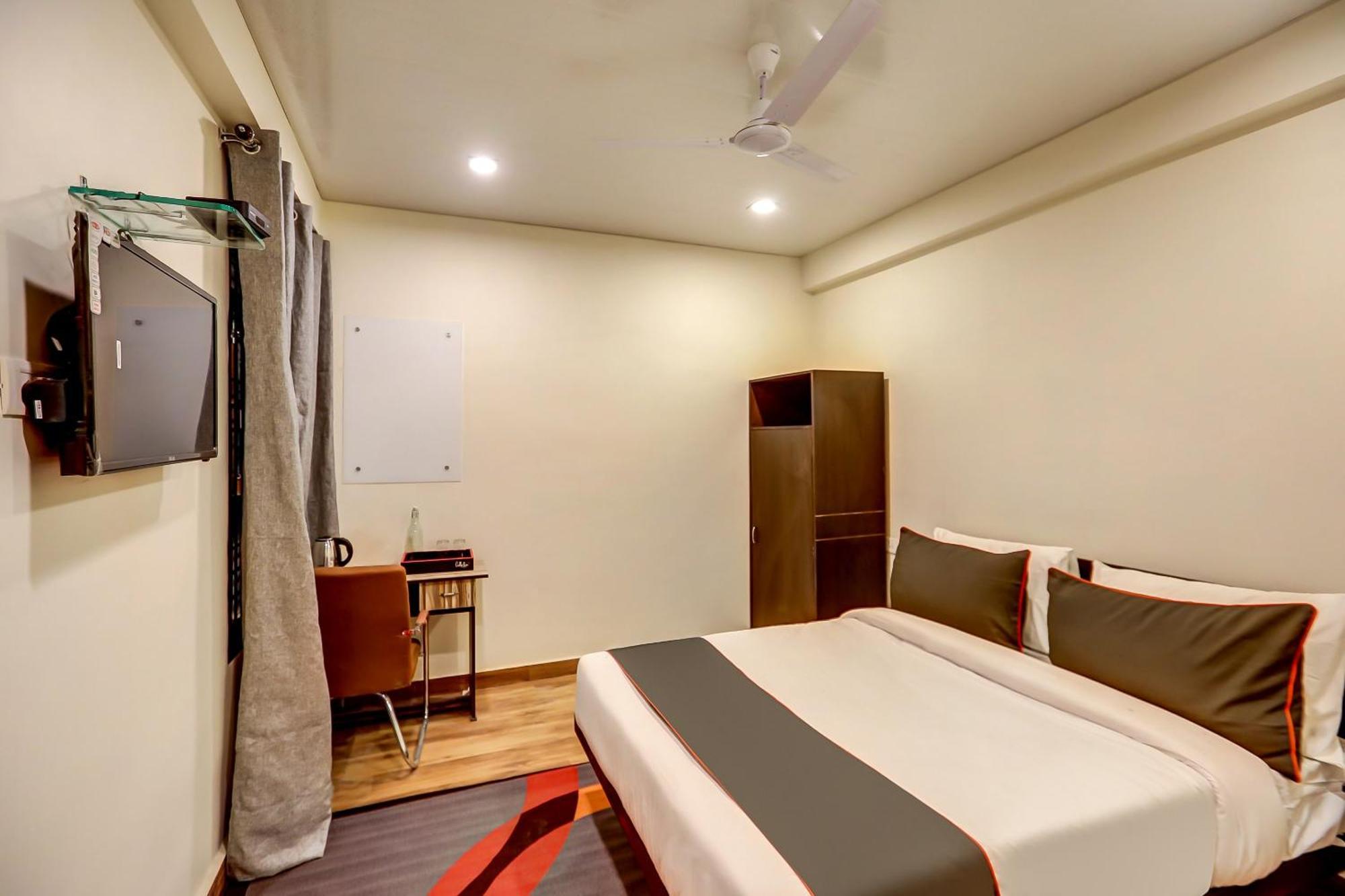 Collection O Sr Inn Awas Vikas 坎普尔 外观 照片